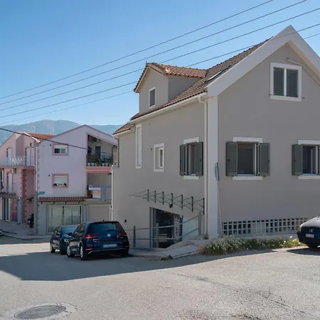 Ampatielou 2 Argostoli (Kefalonia)